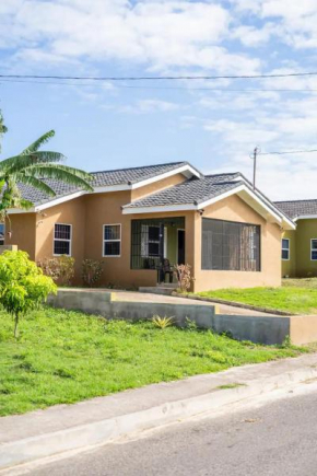 2 Bedroom Haven at Stonebrooks
